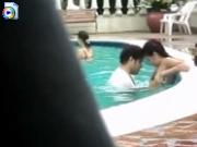 Colombian couple caught fucking in the pool