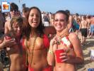 Drunk college teens show their titties at Spring Break
