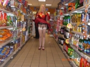 Naked grocery shopping (Galleries)