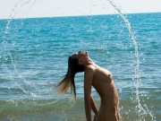 Nude fun in the water (Galleries)