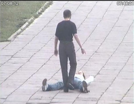 Insanely kinky couple caught having sex in broad daylight