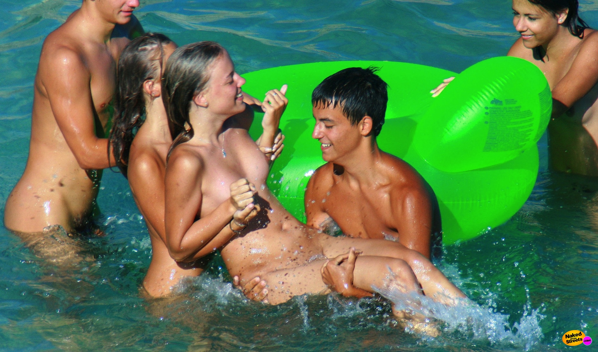 Nude teens out of control during spring break