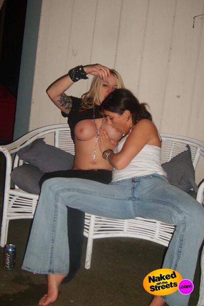 Hot lesbians in public