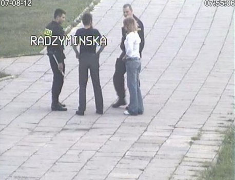 Insanely kinky couple caught having sex in broad daylight