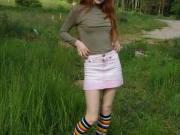 Redhead hottie playing outdoor in front of hipsters (Galleries)