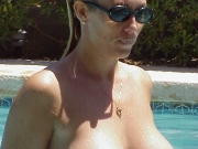 MILF's in public (Galleries)