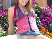 Fun loving teens (Galleries)